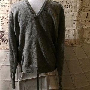 L.L. Bean Lambswool V-Neck Grey L Sweater